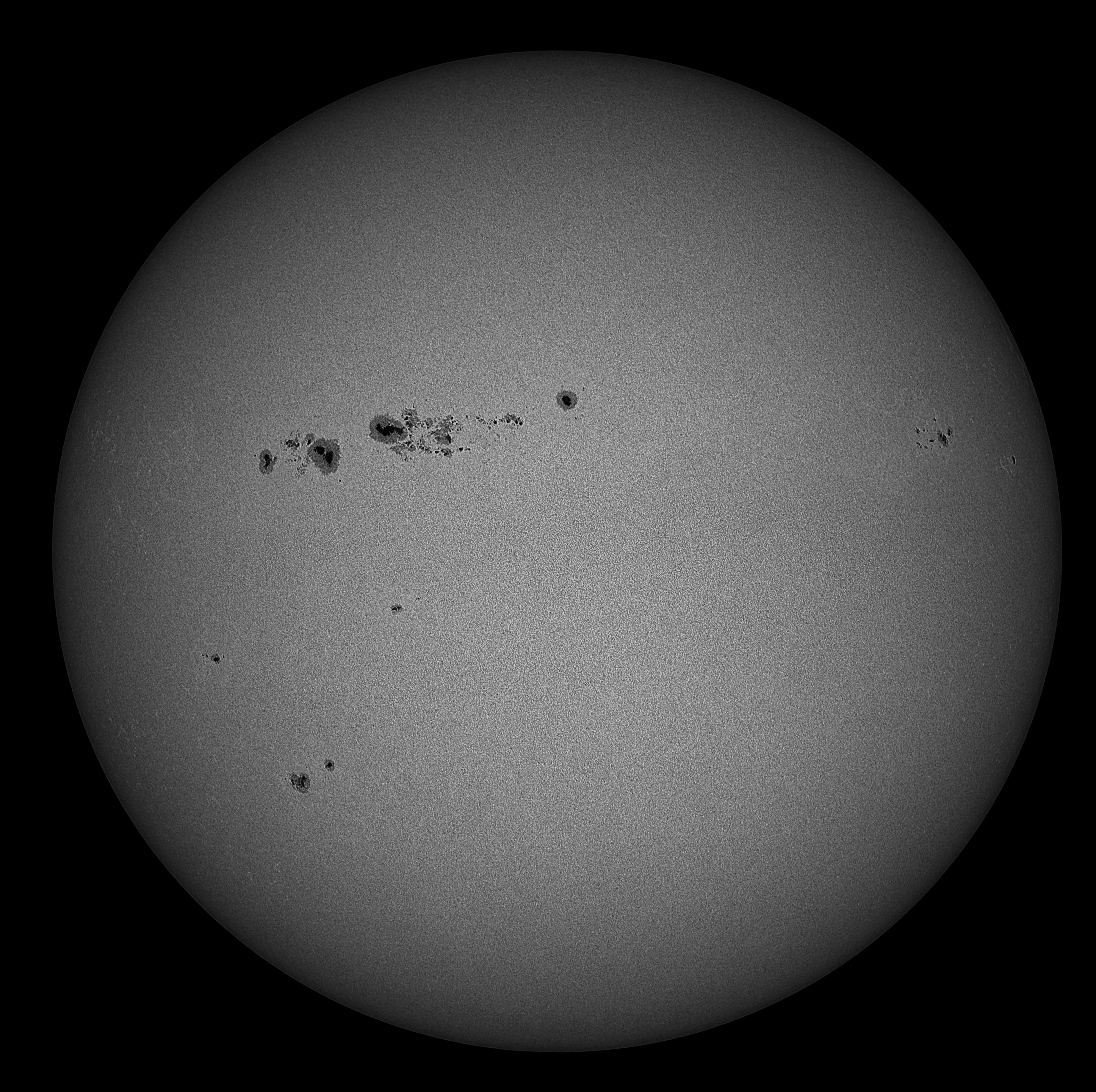 2025-12-04-1143_5-U-UV-Sun_pipp_lapl5_ap5049_Resample20_colour