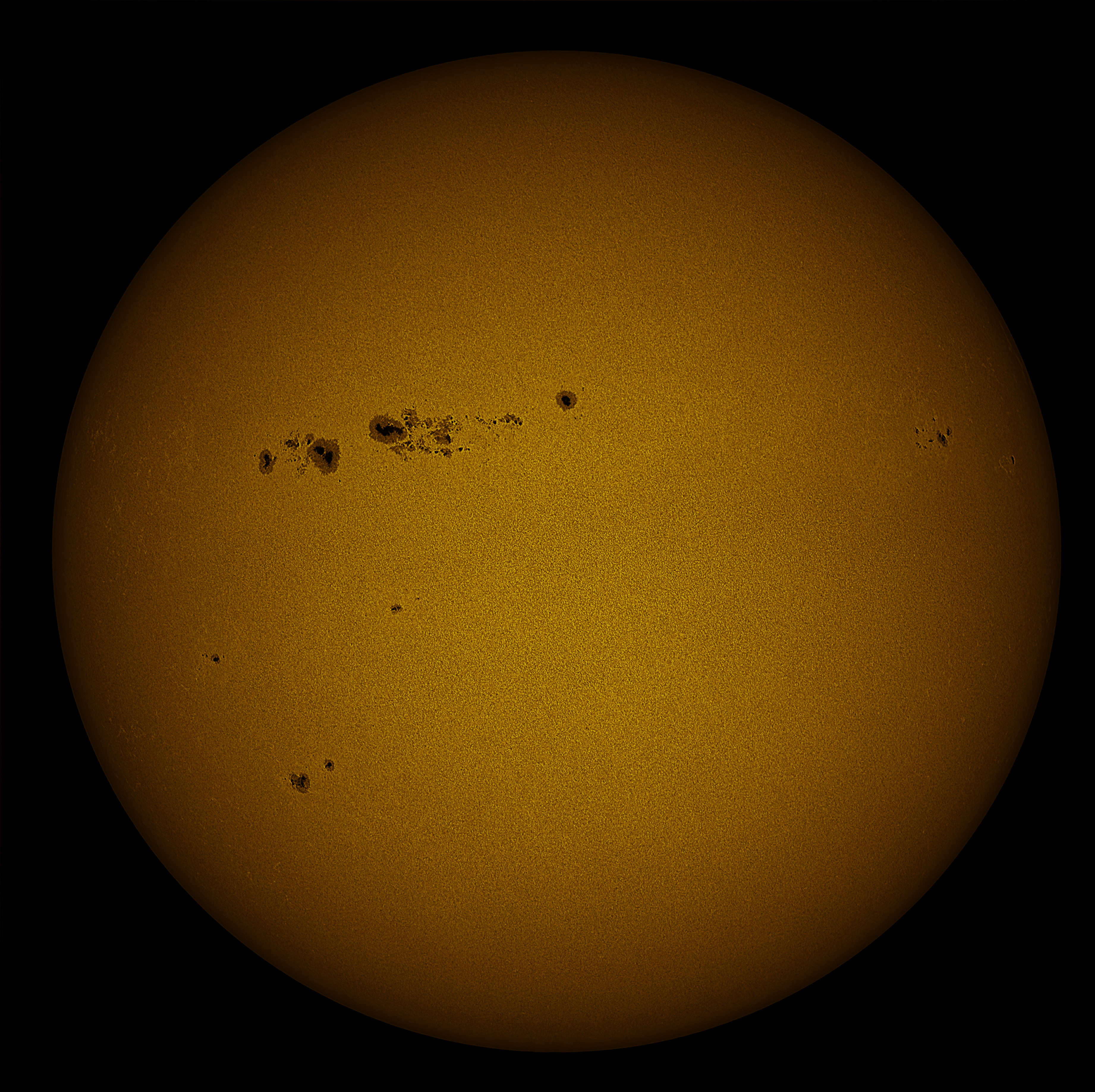 2025-12-04-1253_2-U-L-Sun_lapl5_ap5233_Resample20_colour_2