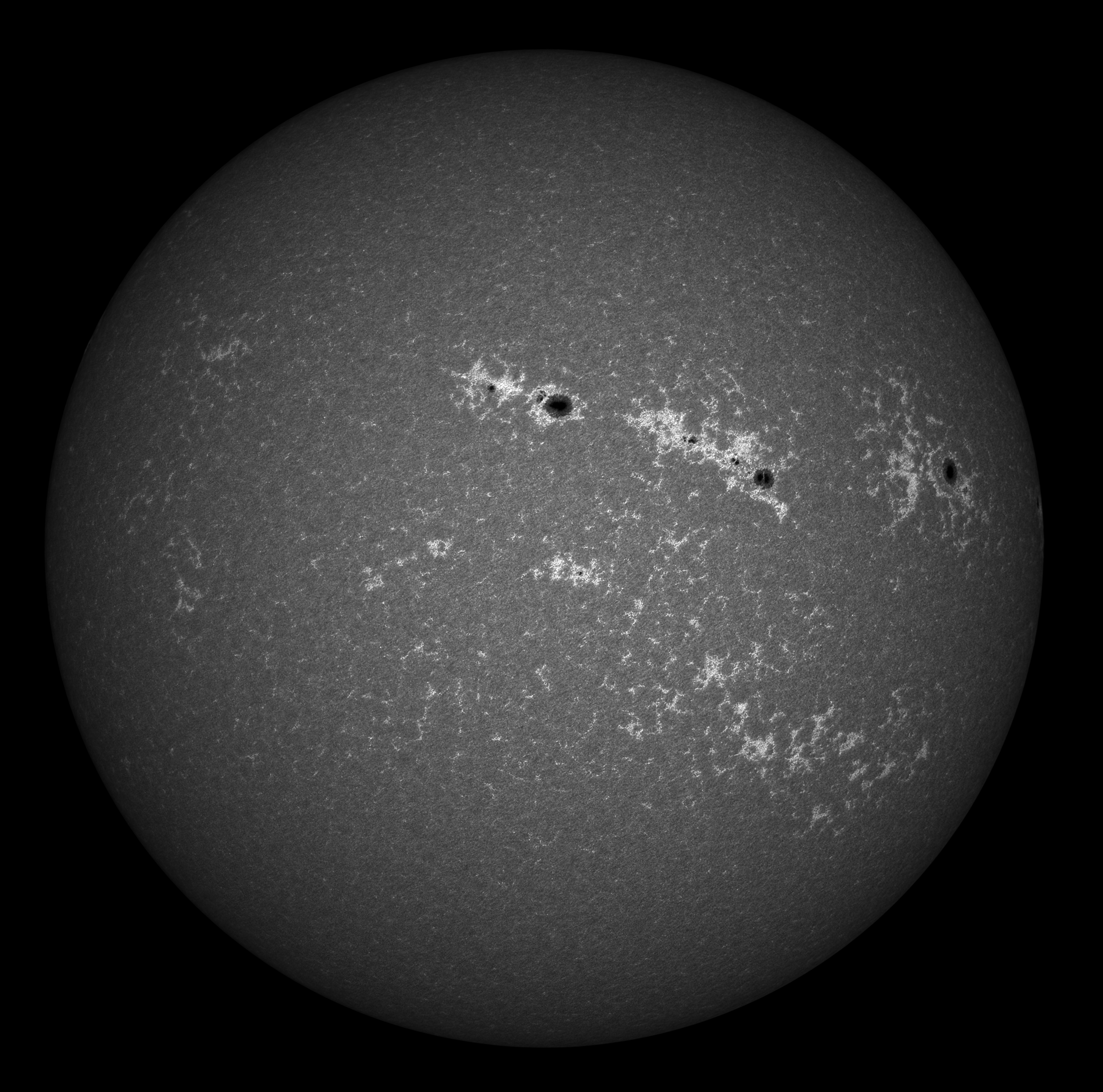 2026-03-07-1129_2-U-UV-Sun_Resample20_bw