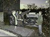 Александр Лозийчук показывает Сергею Вербицкому куда выгружать еду и напитки
